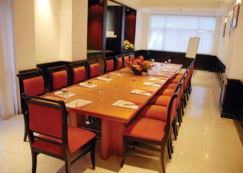 Hotel J P Cordial Bangalore Facilidades foto
