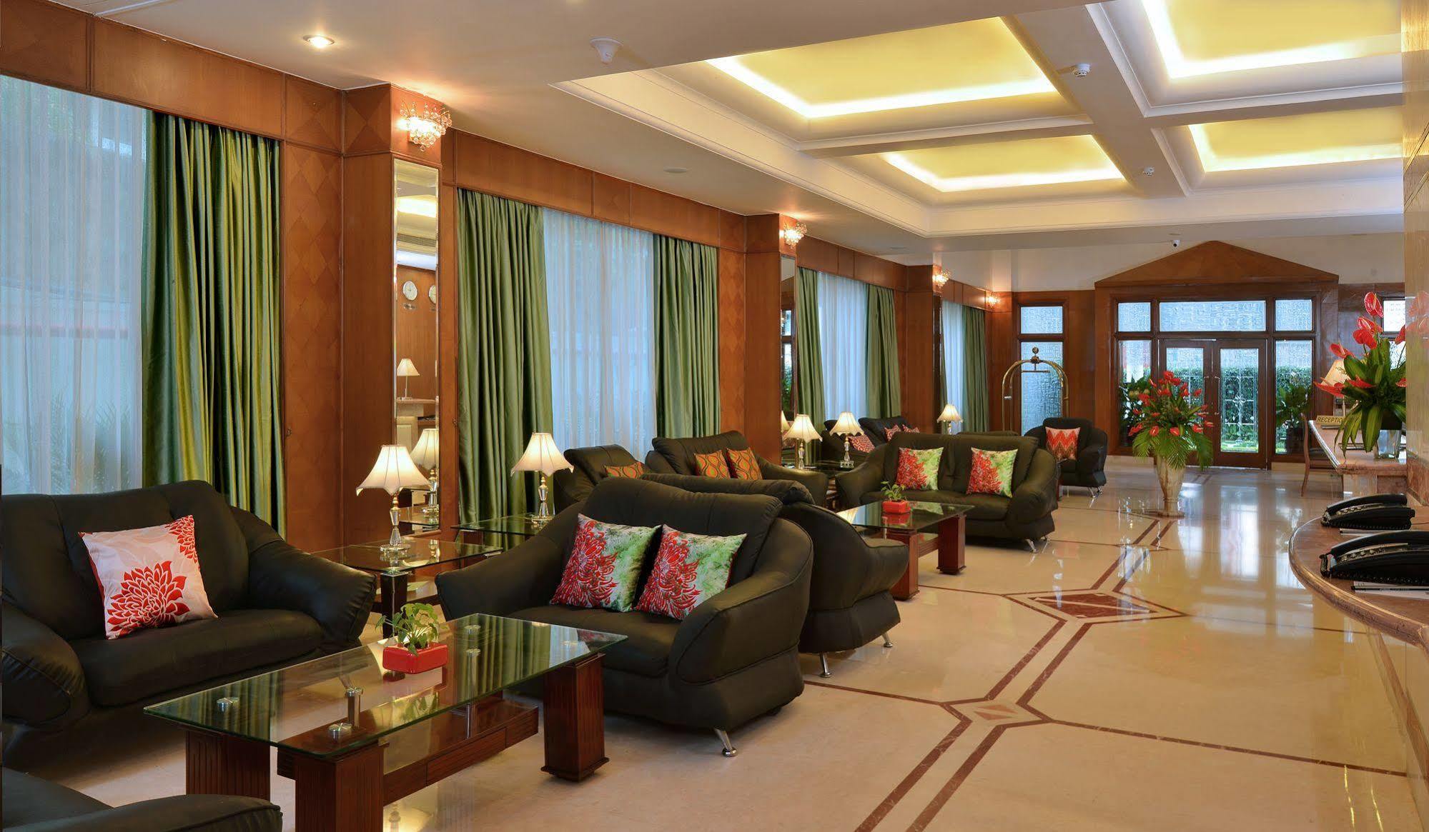 Hotel J P Cordial Bangalore Exterior foto